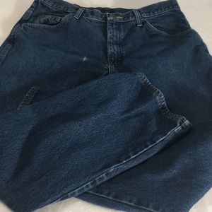 Wrangler Regular Fit heavy duty zip & button front jeans. Size 36/36